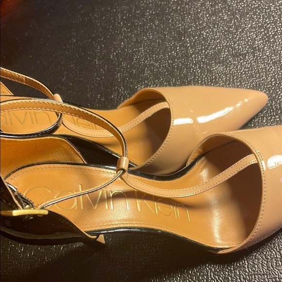 Calvin Klein Cream Pointed Toe Heels Stiletto Elegance - Picture 4 of 6